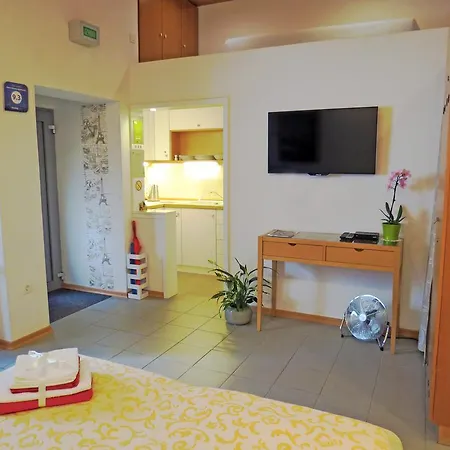 Seven Heaven Apartment